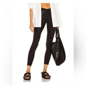 Black splice leggings